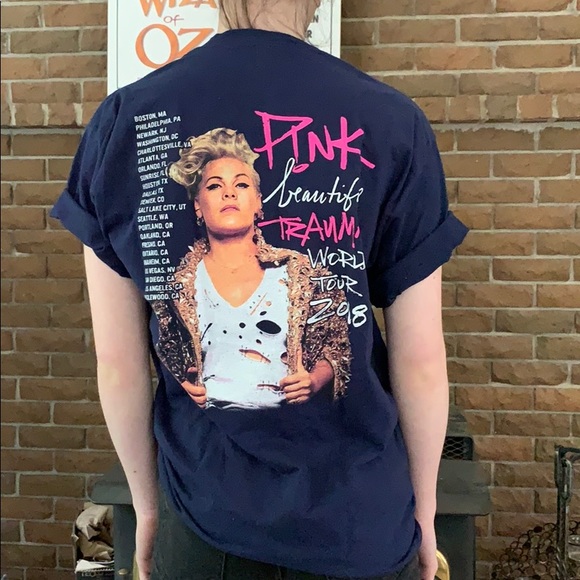 📌 Pink Beautiful Trauma World Tour 2018 T-shirt - Picture 3 of 4